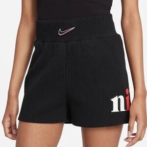 Nike Ribbed Knit Black Shorts size L retails $80